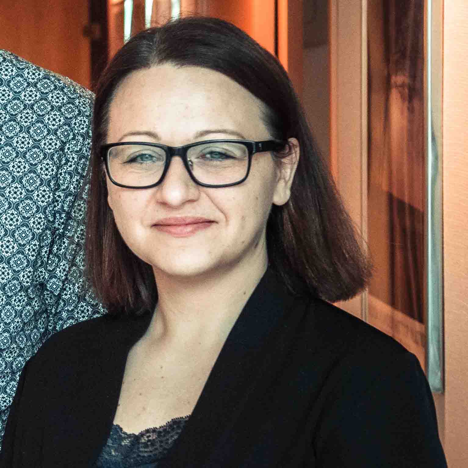 Administration, t.h Ivana Skopljakovic Ivana Skopljakovic, ekonomiassistent, Sverull